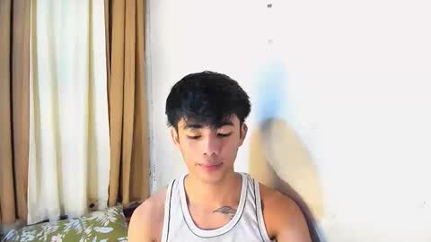 HI IM JAMES DONT FORGET GIVE ME THUMBS UP AND JOIN TO MY FANCLUB online show from April 30, 10:36 pm