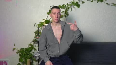 BoyTurtle online show from November 29, 4:36 pm
