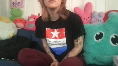 Snapshot of boywithbug chatting on February 13, 4:50 pm boywithbug online show from February 13, 4:50 pm