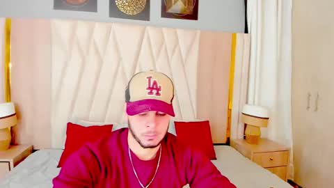 Mateo online show from November 2, 2:22 am