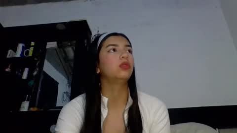 brad_and_emma293215 online show from February 20, 7:27 pm