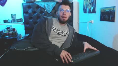 brad hot boy online show from May 27, 4:15 pm