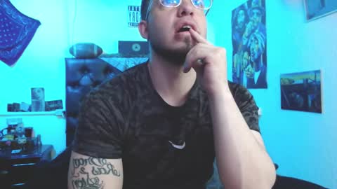 brad hot boy online show from February 4, 4:00 pm