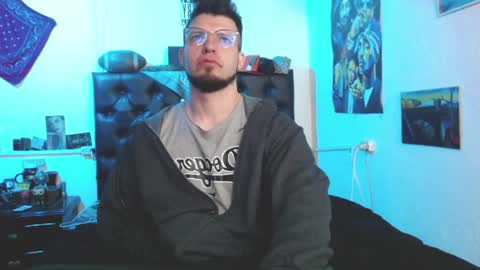 brad hot boy online show from May 20, 2:56 pm
