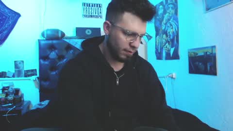 brad hot boy online show from May 2, 7:30 pm