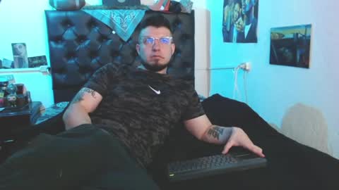 brad hot boy online show from May 6, 4:24 pm