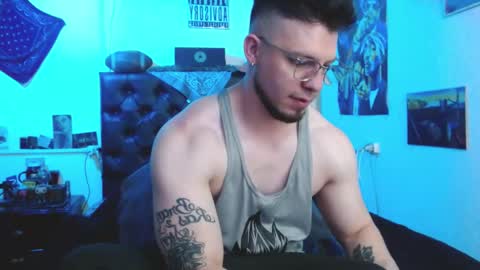 brad hot boy online show from February 10, 3:59 pm