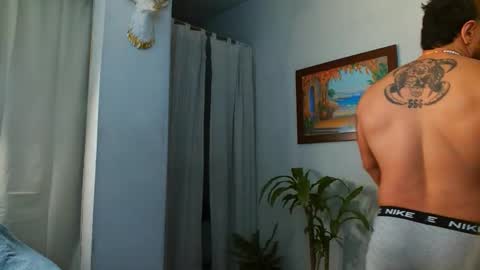 Bradley Martinez online show from February 16, 11:36 pm