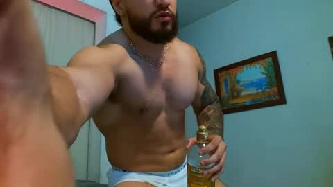 Bradley Martinez online show from May 16, 11:47 pm