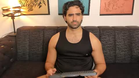 bradleymartin7 online show from June 13, 12:15 pm
