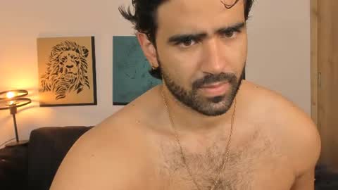 bradleymartin7 online show from June 26, 10:32 am