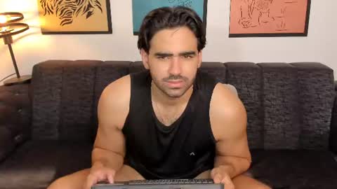 bradleymartin7 online show from July 31, 10:11 pm