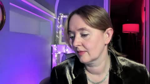 I see you X-twitter its braingirl online show from May 20, 3:40 pm