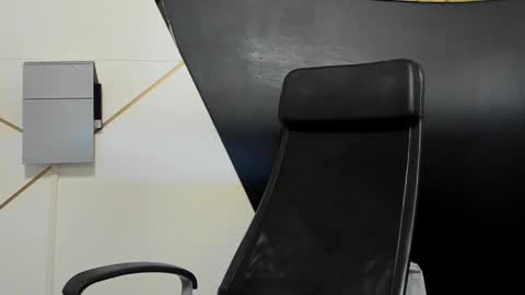 BrandonTateX online show from April 25, 8:27 am