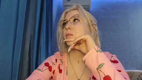 Belle  online show from June 14, 1:02 pm