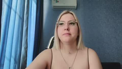 Belle  online show from May 2, 6:08 am