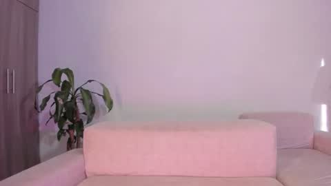   online show from July 31, 9:49 pm
