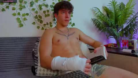 Johny Bravo online show from October 26, 3:01 pm