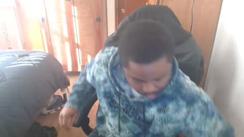 Breadw1nnah online show from January 15, 6:08 pm