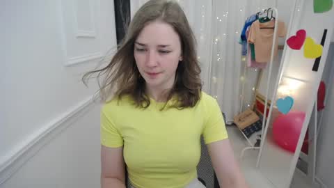 Bree online show from June 8, 11:11 am