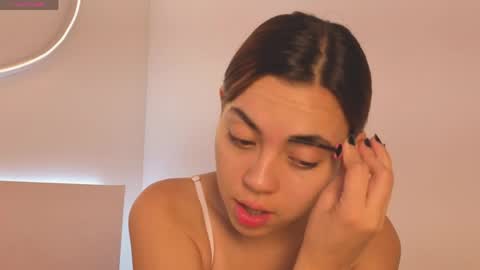 brenda_sky19 online show from April 22, 12:23 pm
