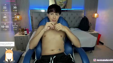 Esteban online show from March 13, 1:31 am