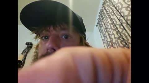 brentonmarc24 online show from March 20, 3:11 am