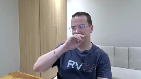 Brett online show from September 8, 3:55 pm