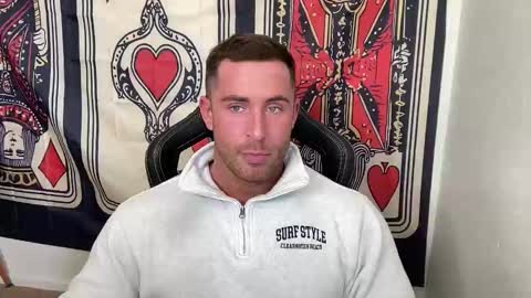 Brett Mycles online show from December 1, 10:30 pm