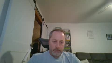 hey online show from December 4, 2:11 am