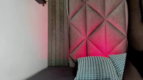 B R I A  online show from November 17, 1:30 am