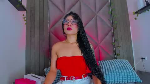 B R I A  online show from June 22, 1:44 am