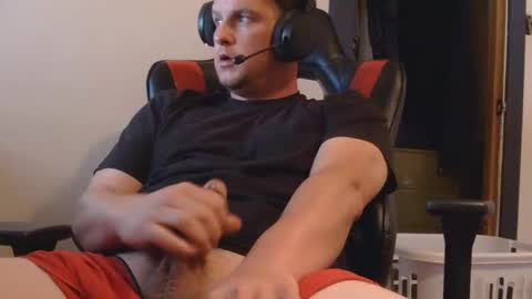 brian7891012 online show from May 14, 7:01 pm