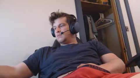 brian7891012 online show from May 2, 1:50 pm