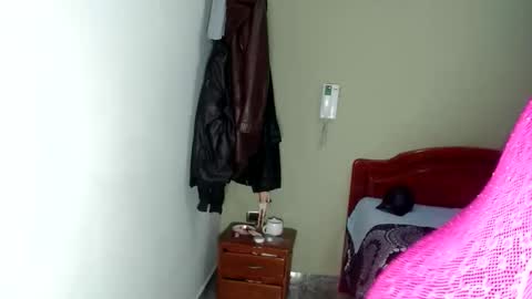 brianhot_23 online show from May 9, 5:02 am