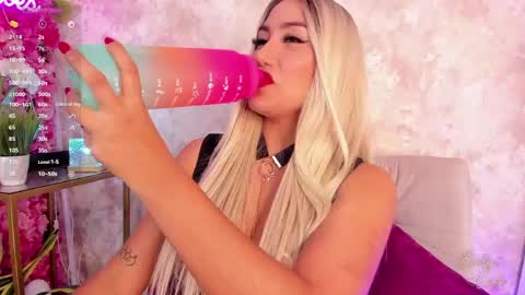 Brianna Ortiz online show from April 7, 3:03 pm