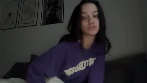 briannay0unggg online show from March 16, 11:42 pm