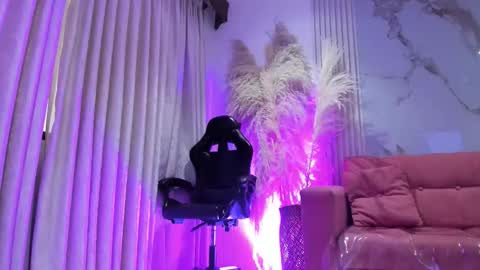    online show from February 16, 12:03 pm