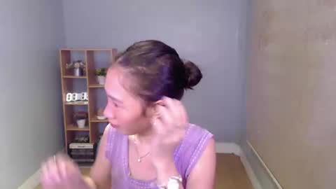 brie_belle online show from February 15, 4:25 am