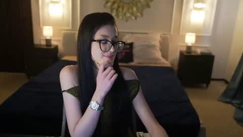Diamonds Girls online show from July 28, 11:17 am