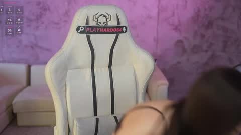 Diamonds Girls online show from May 2, 1:55 am