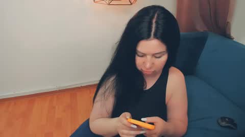 brilliantegirl_ online show from April 26, 3:31 pm