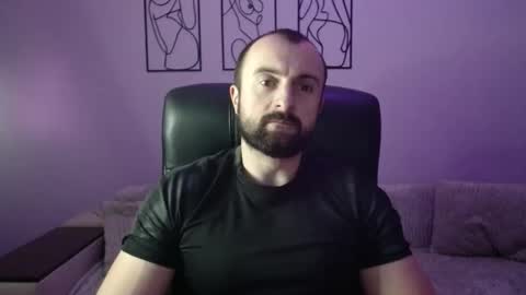 brindlefly69 online show from November 25, 12:15 pm