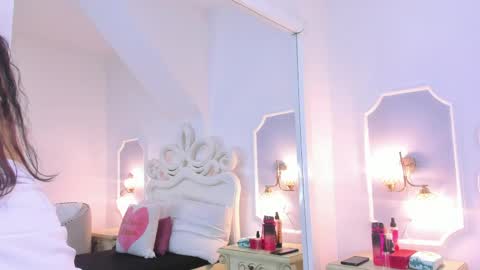 briny saez online show from April 26, 7:33 pm