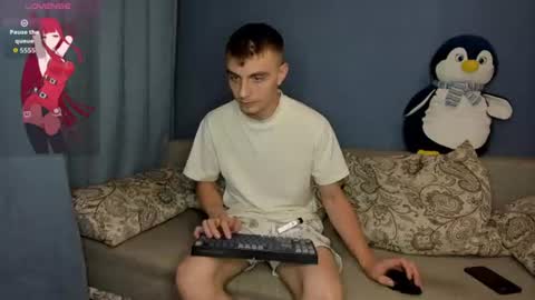 bristlebback online show from July 24, 4:59 pm