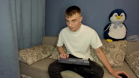bristlebback online show from July 22, 4:20 pm