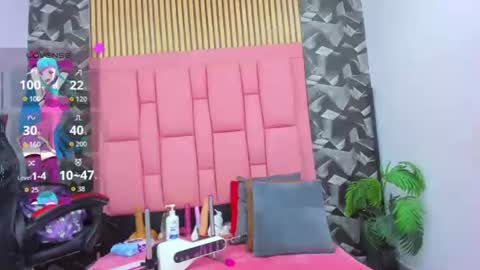 brithanyslim online show from June 15, 12:41 pm