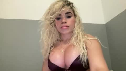 brithneysquirt online show from February 21, 4:26 am