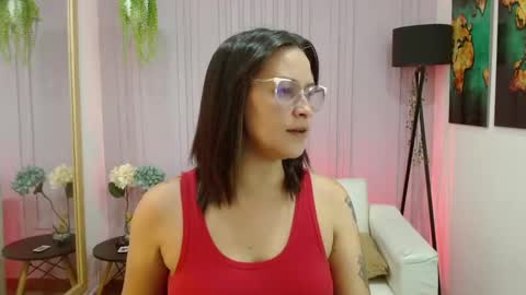 BRITNEEYTAYLOR1 online show from February 10, 10:09 pm