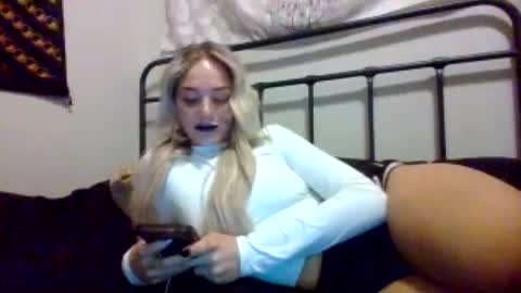 britneycherry08 online show from August 1, 11:17 pm